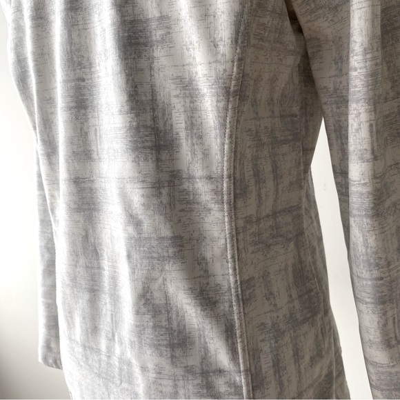 Y2K Rain Jacket - Picture 11 of 12